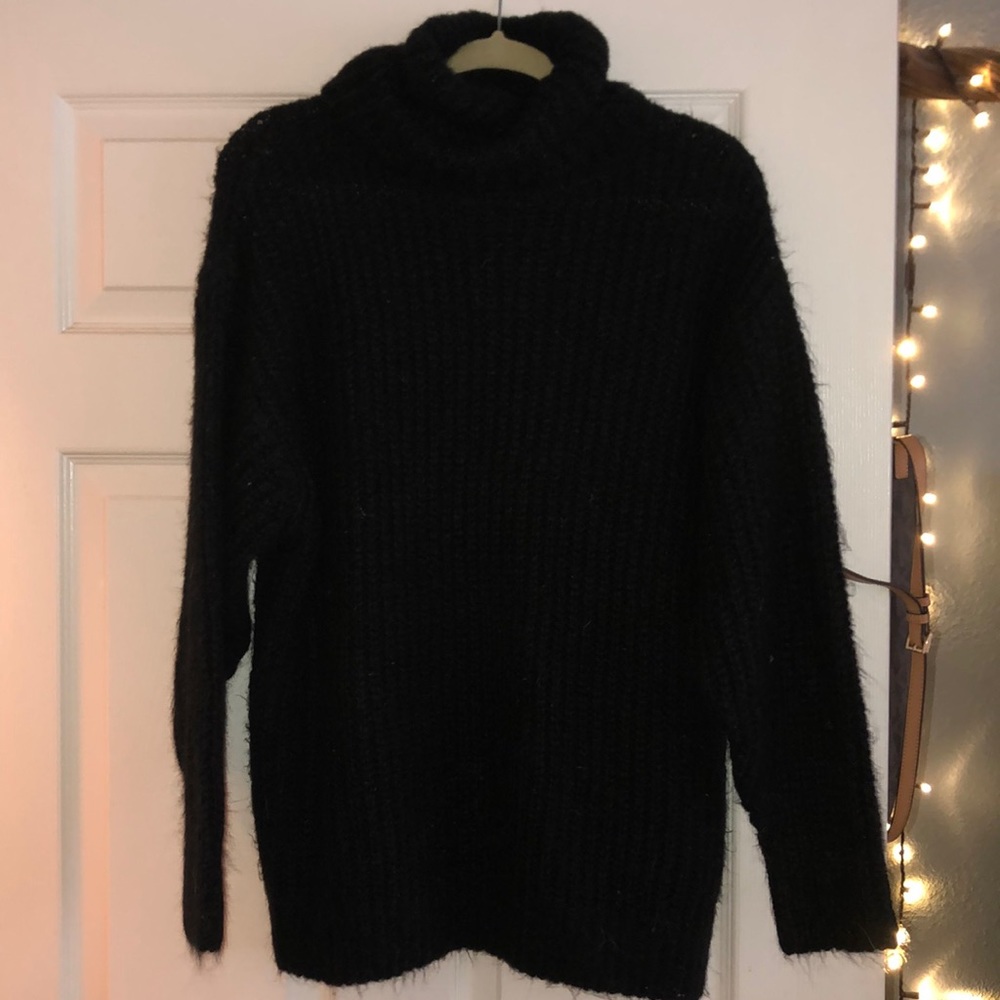 Vince Camuto Sweater